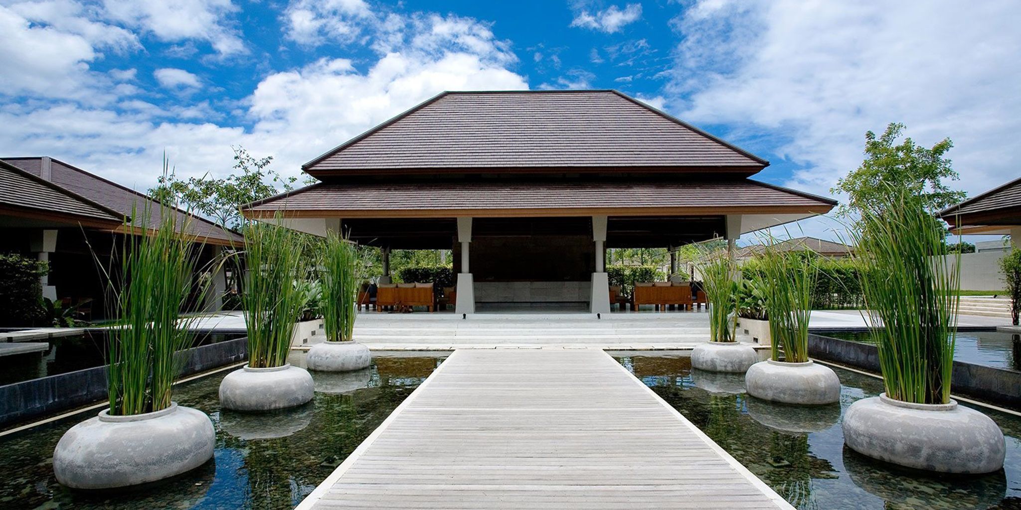 AKA Hotel Resort & Spa