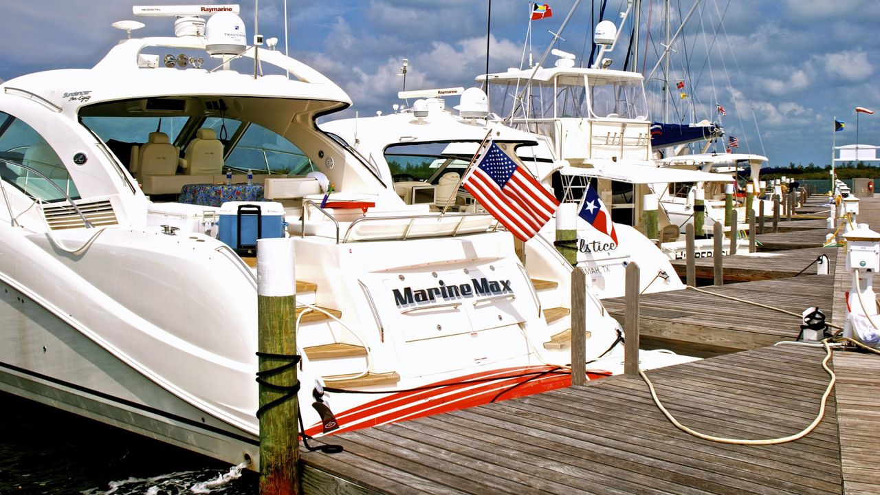 Bluff House Beach Hotel