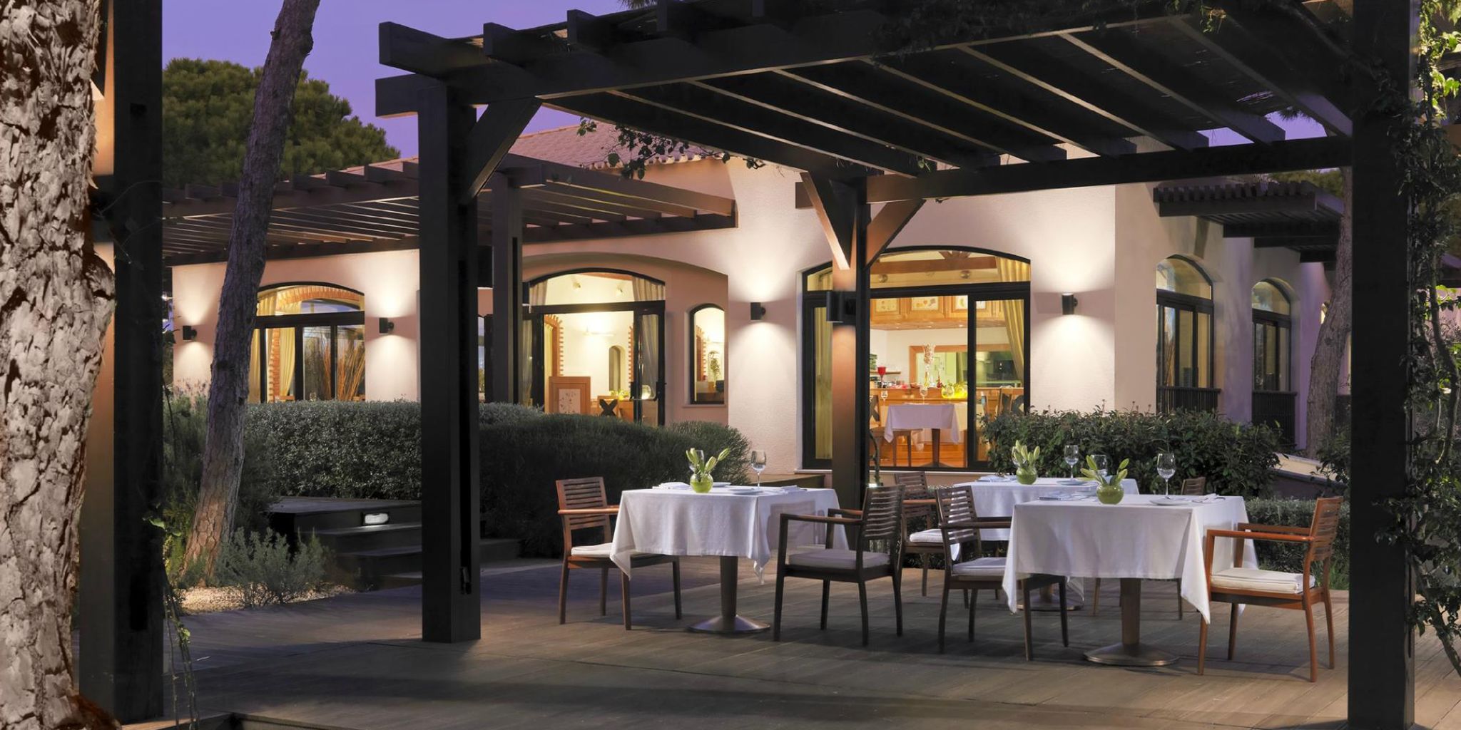 Pine Cliffs Ocean Suites, Algarve