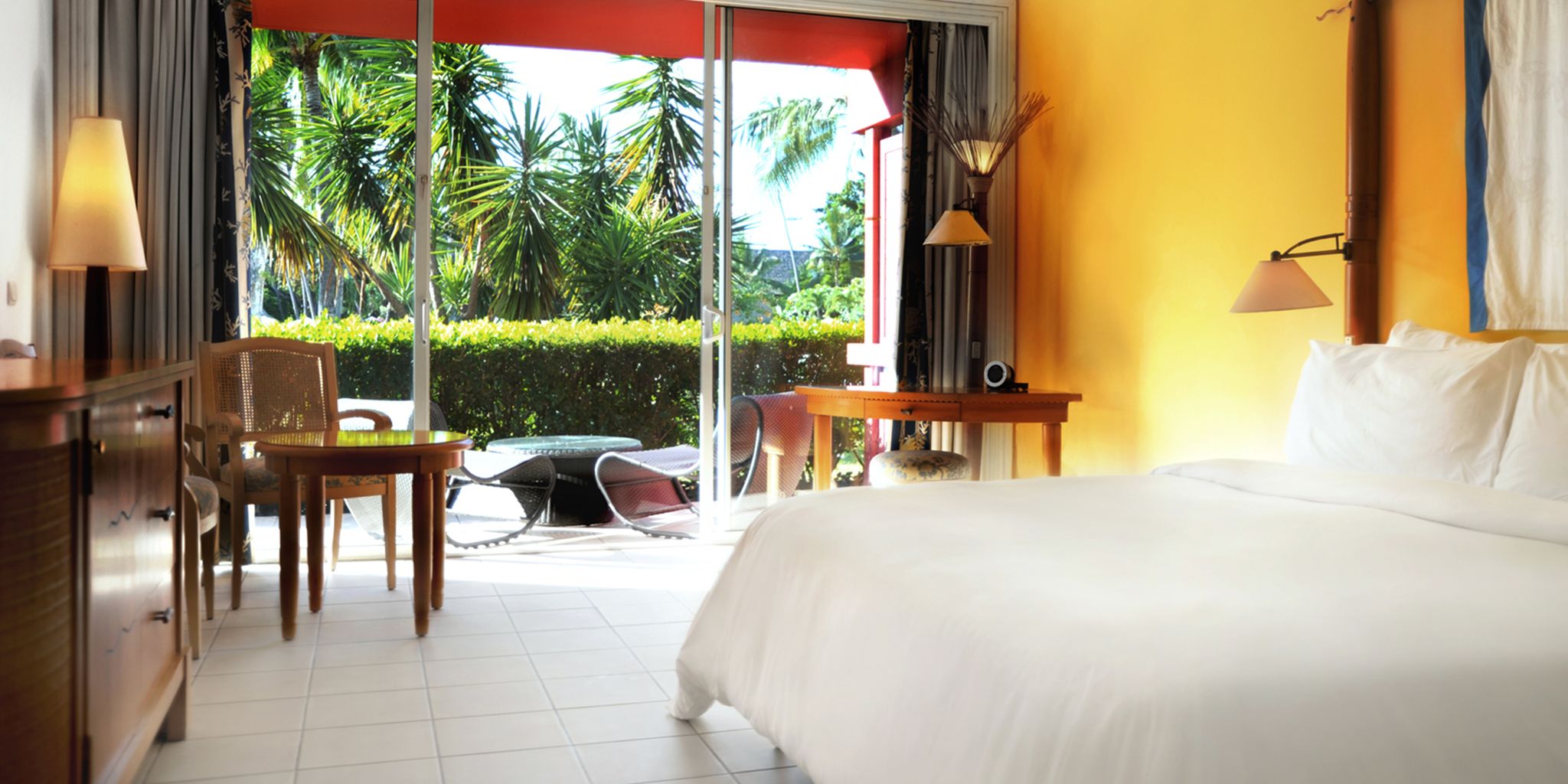 Tahiti Ia Ora Beach Resort