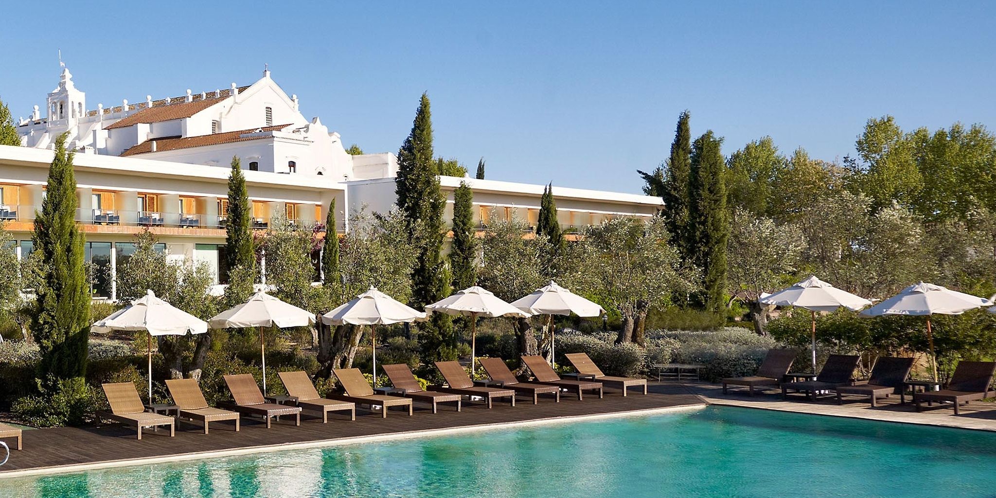 Convento do Espinheiro Hotel & Spa