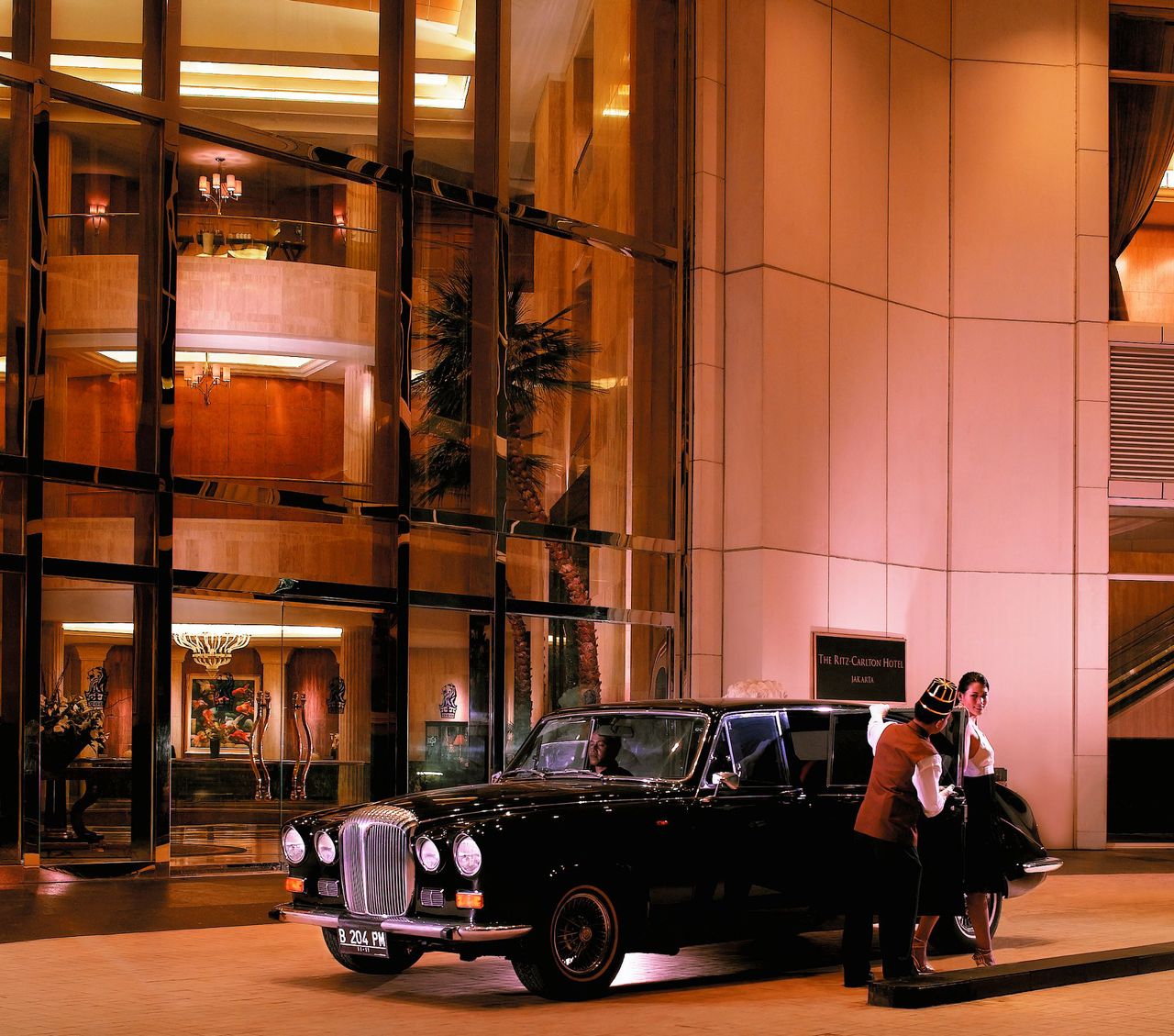 The Ritz-Carlton, Jakarta, Mega Kuningan