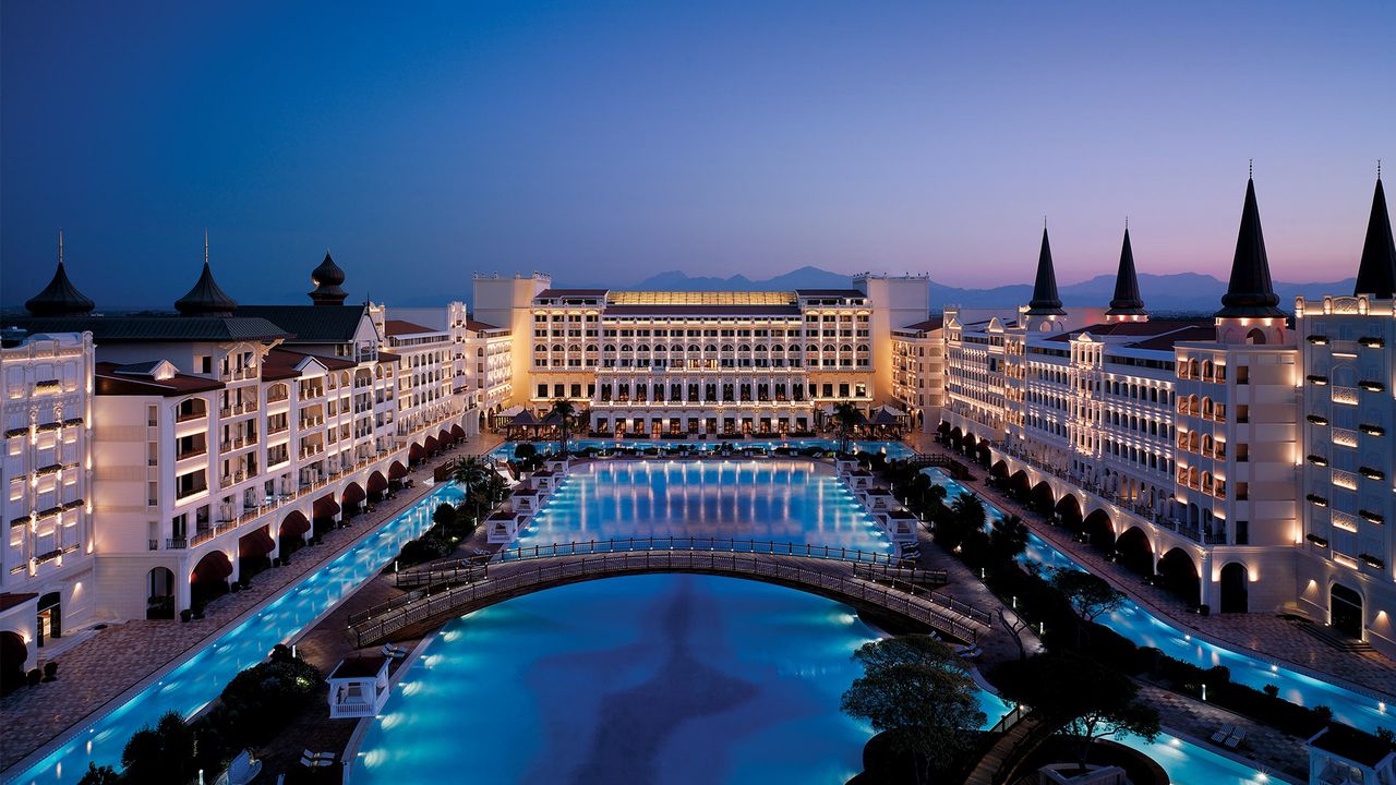 Mardan Palace