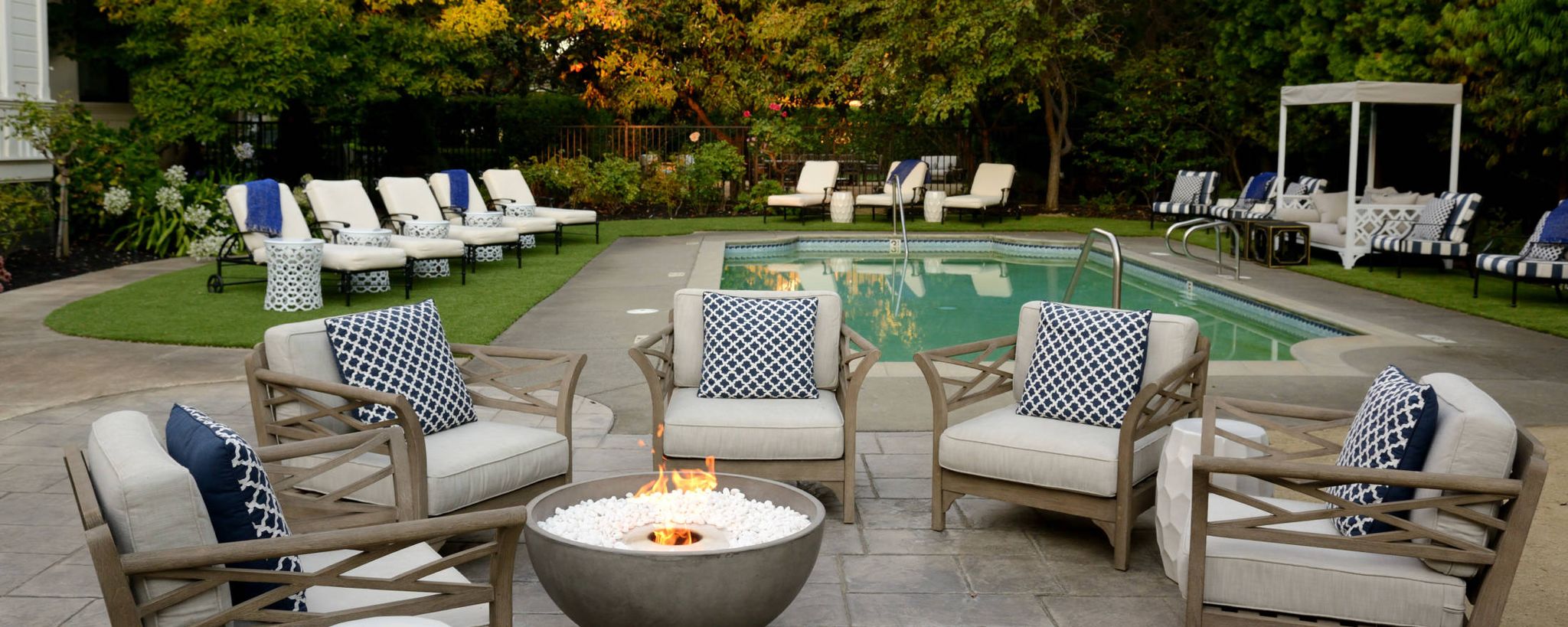 White House Inn & Spa