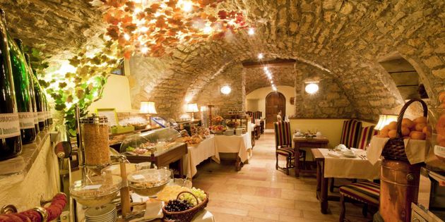 Beaune, France,Hotel Le Cep Beaune