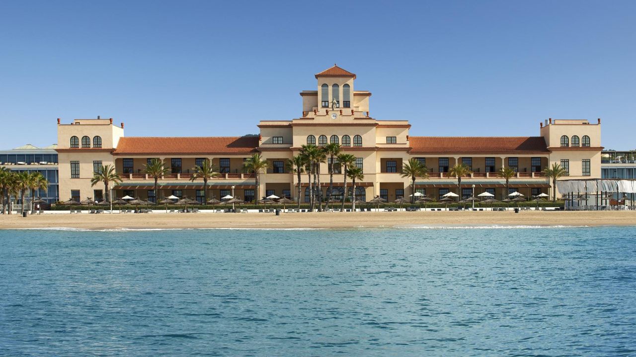 Le Meridien Ra Beach Hotel & Spa