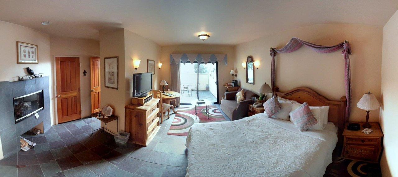 Sonoma Coast Villa & Spa