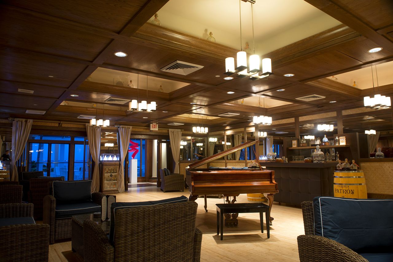 Palmeiras Beach Club at Grove Isle