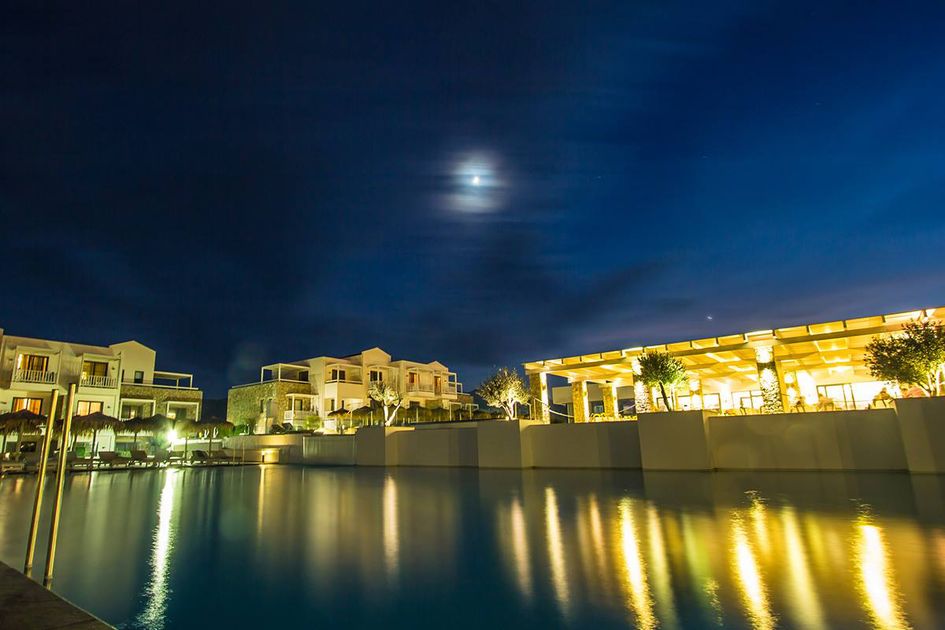 Diamond Deluxe Hotel & SPA