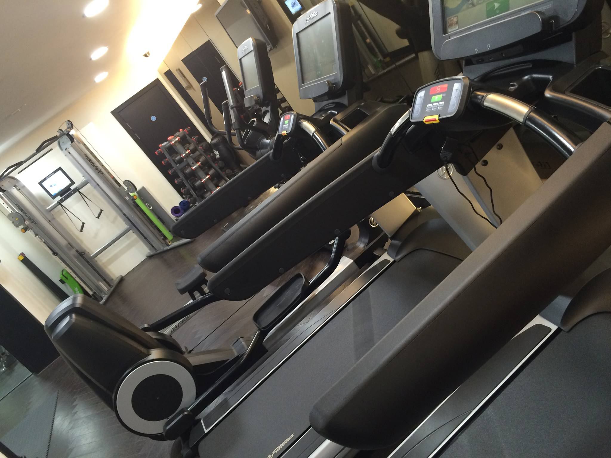 Crowne Plaza London - Battersea