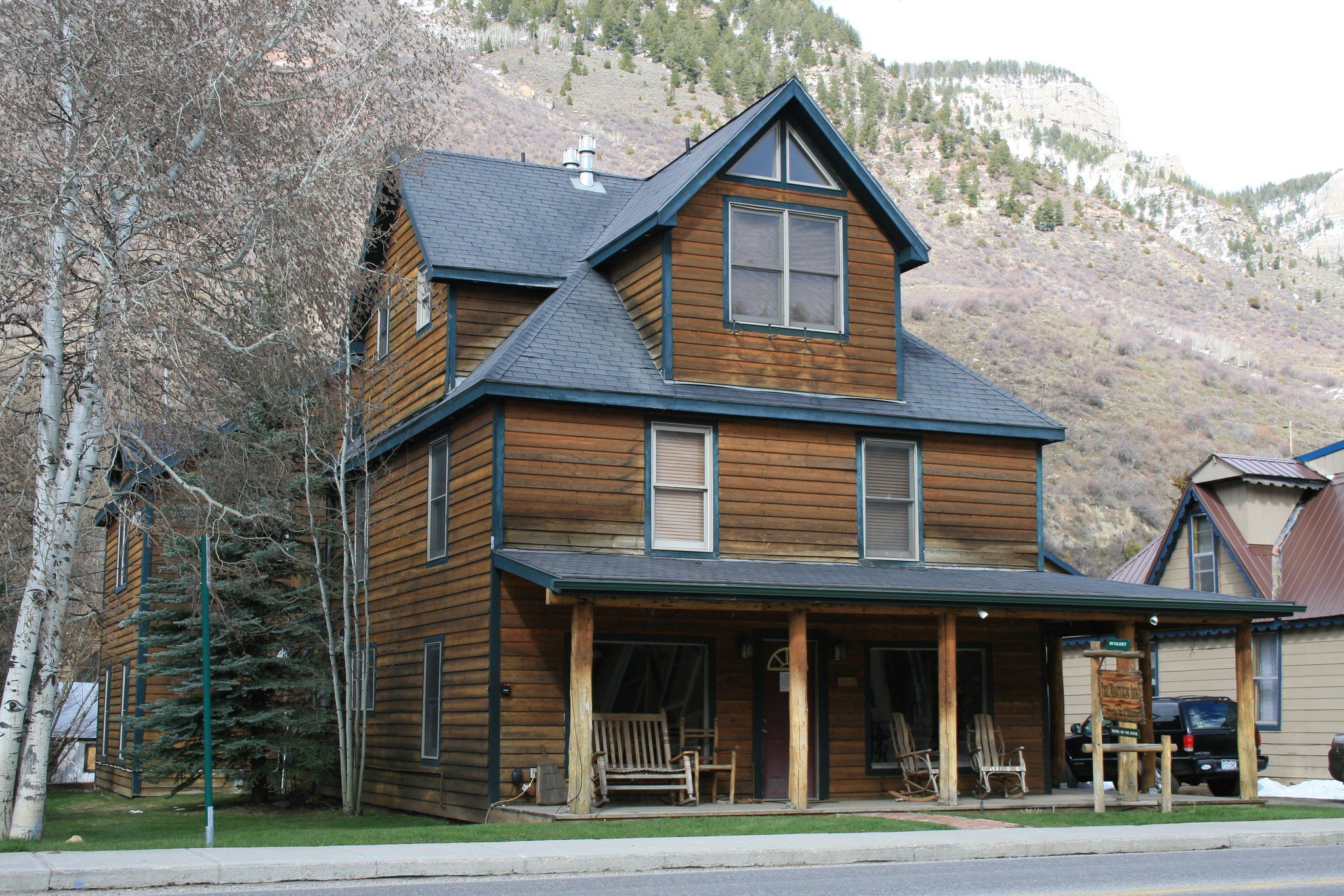 Minturn Inn in Minturn, Colorado