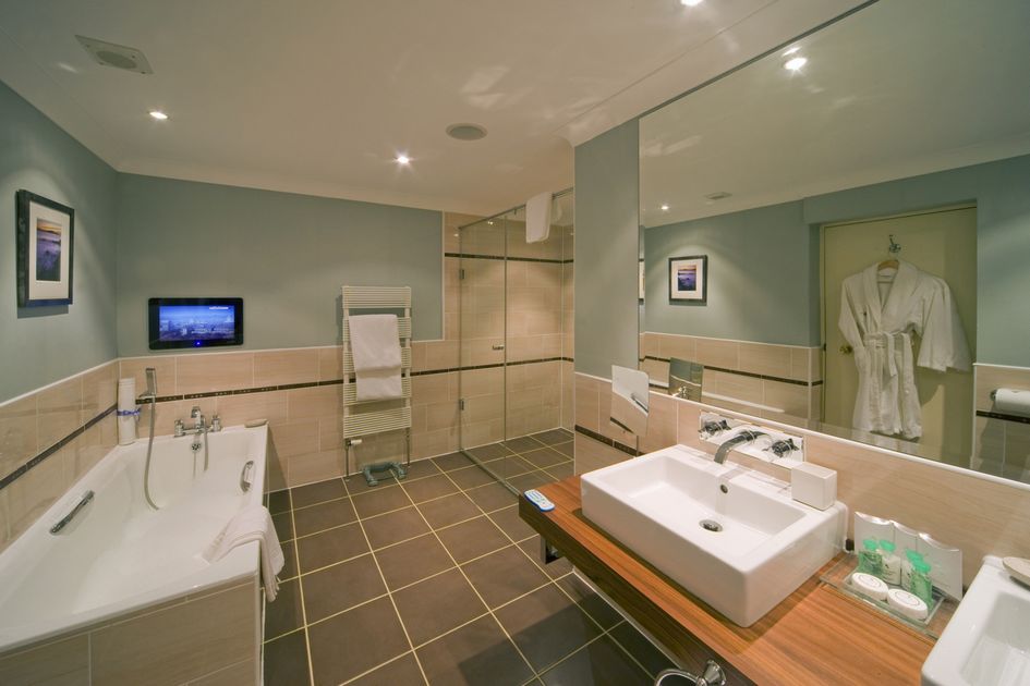 The Airds Hotel and Restaurant