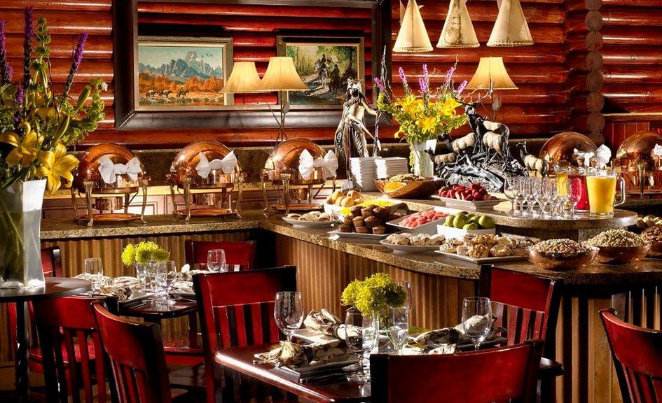 Rustic Inn Creekside Resort & Spa 