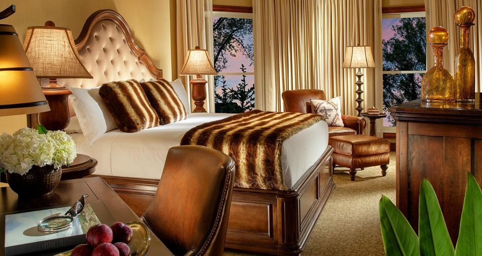 Rustic Inn Creekside Resort & Spa 