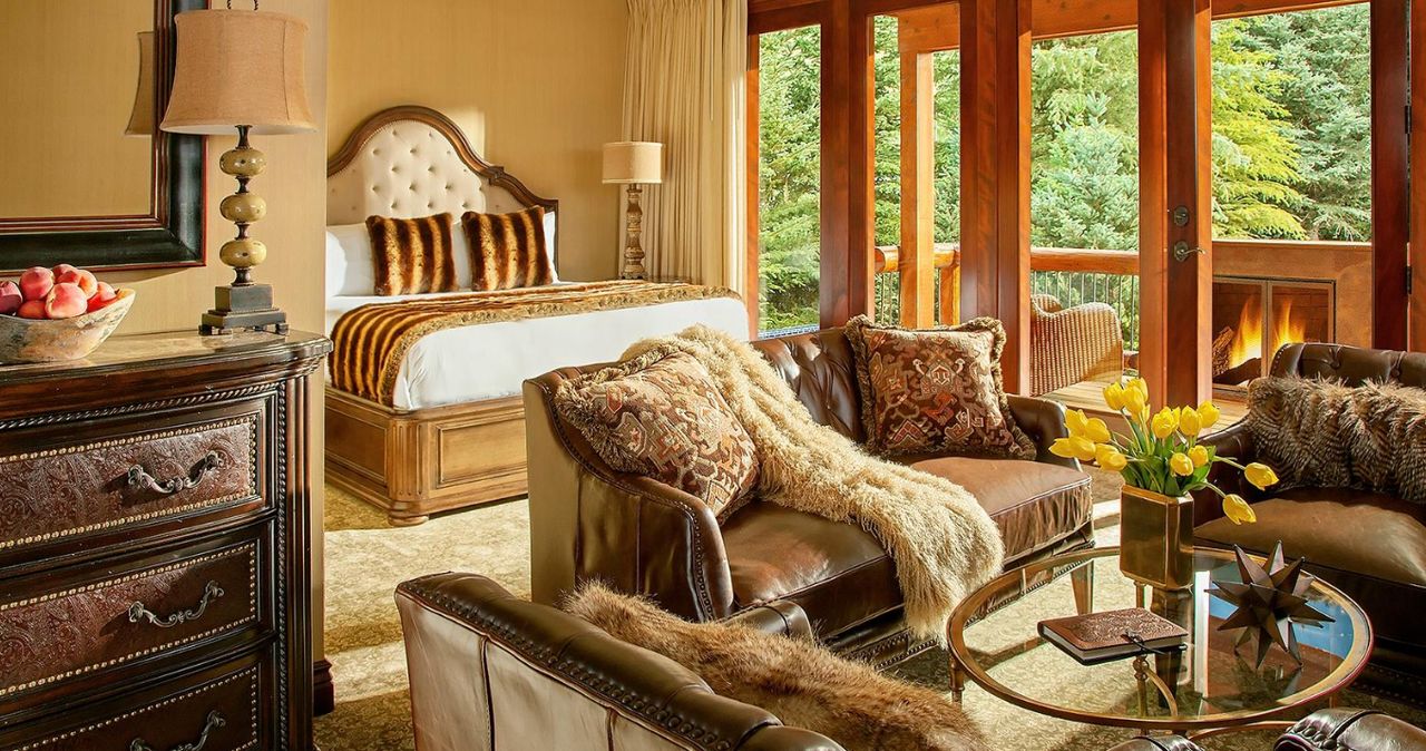 Rustic Inn Creekside Resort & Spa 