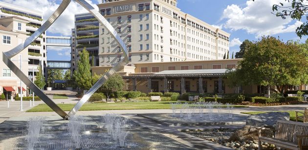 Cupertino, California,Juniper Hotel Cupertino Curio Collection by Hilton