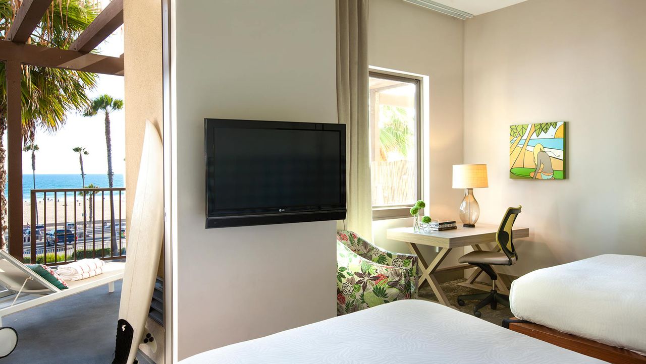 Kimpton Shorebreak Hotel