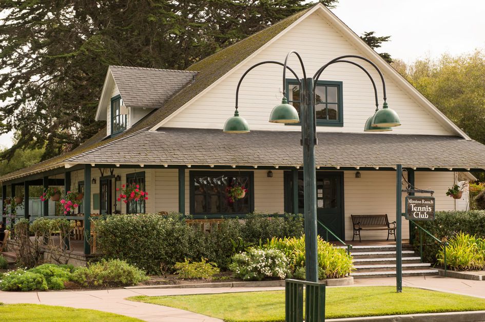 Mission Ranch Hotel and Restaurant