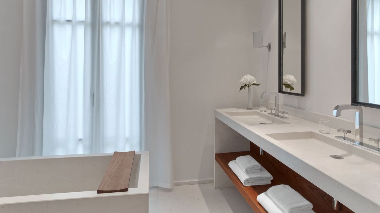 Le Metropolitan, A Tribute Portfolio Hotel in Paris, France