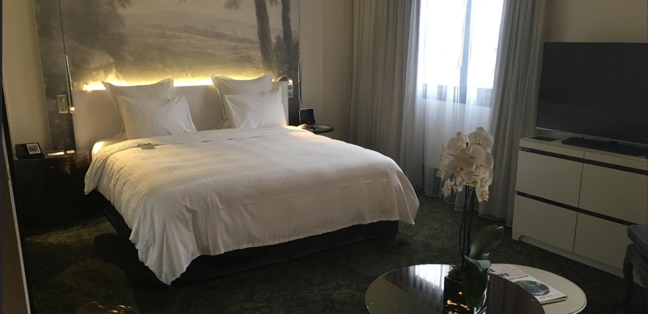 Renaissance Paris Le Parc Trocadero Hotel