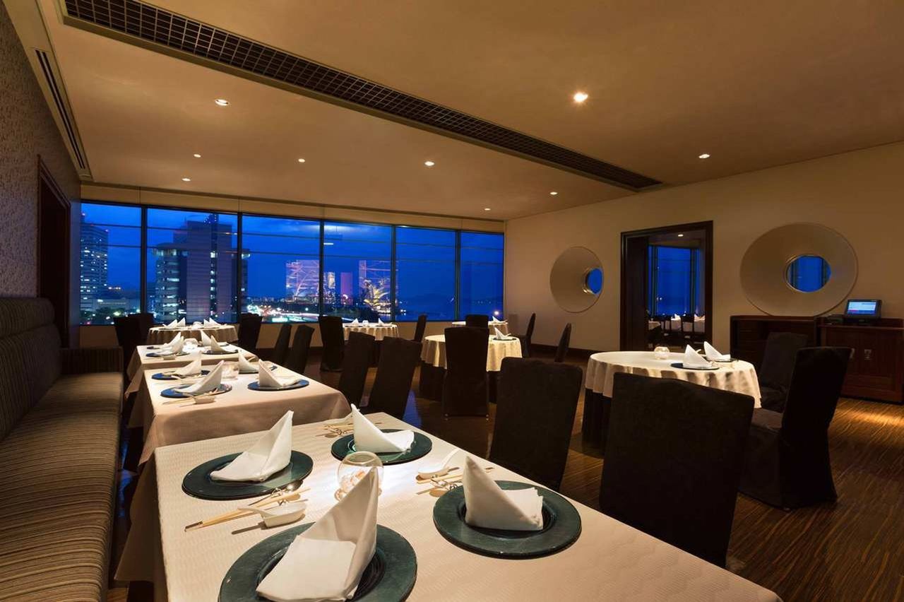 Hilton Fukuoka Sea Hawk