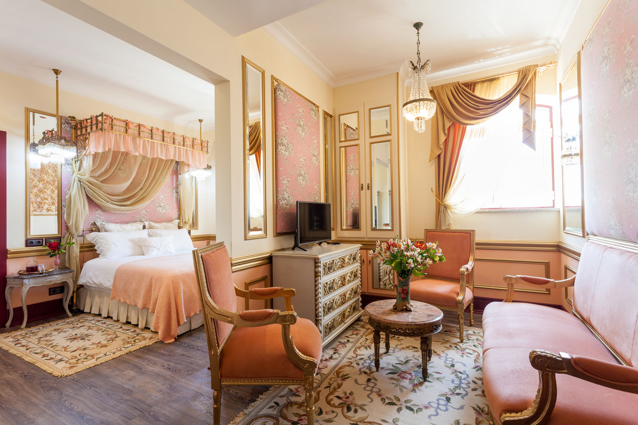 Stroganov Hotel (Only direct booking)