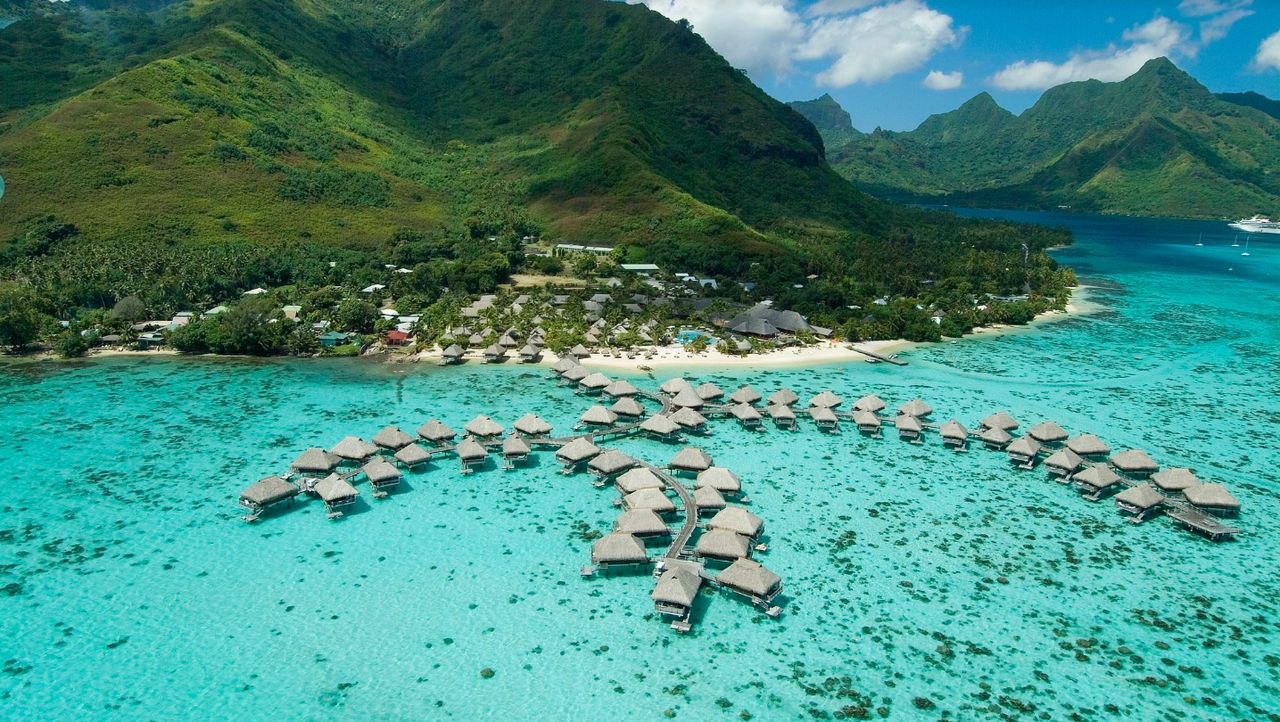 Hilton Moorea Lagoon Resort And Spa In Moorea French Polynesia