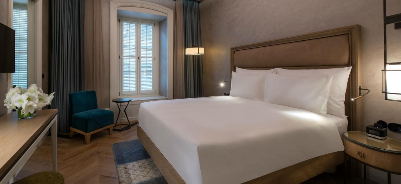 10 Karakoy A Morgans Original