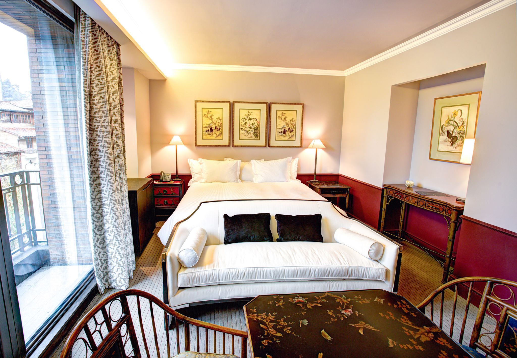 The Singular Santiago Lastarria Hotel