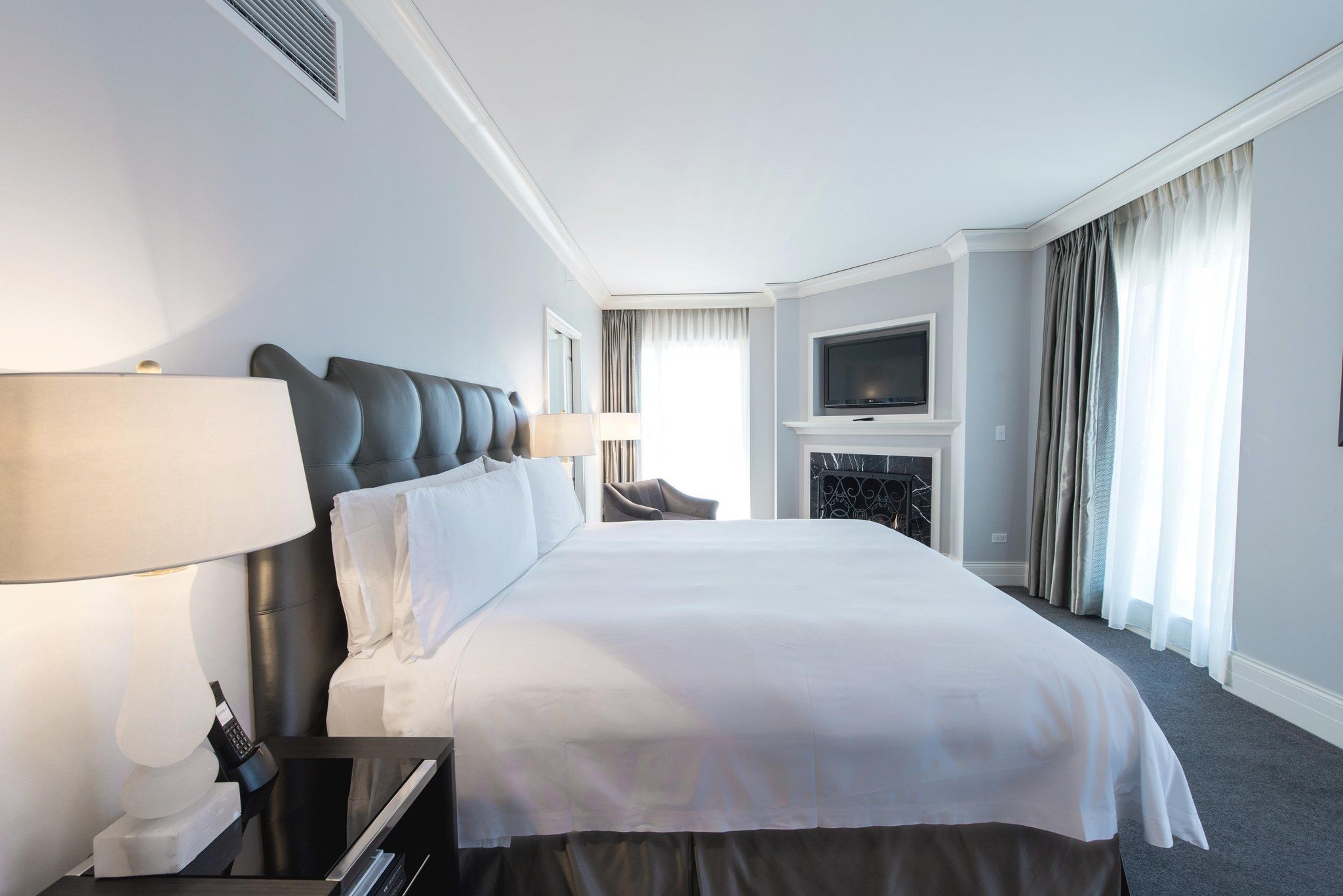 Waldorf Astoria Chicago