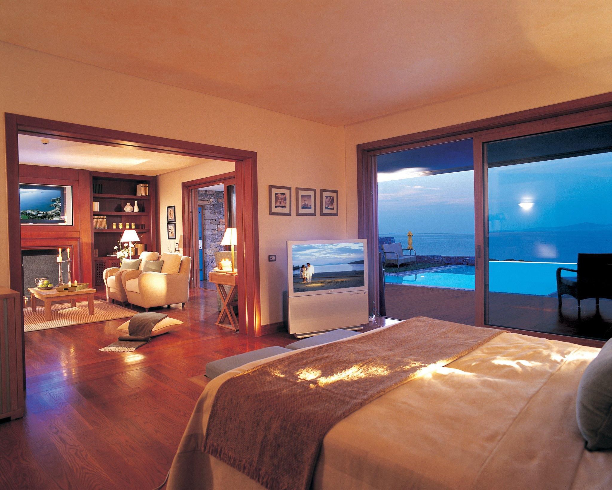 Grand Resort Lagonissi