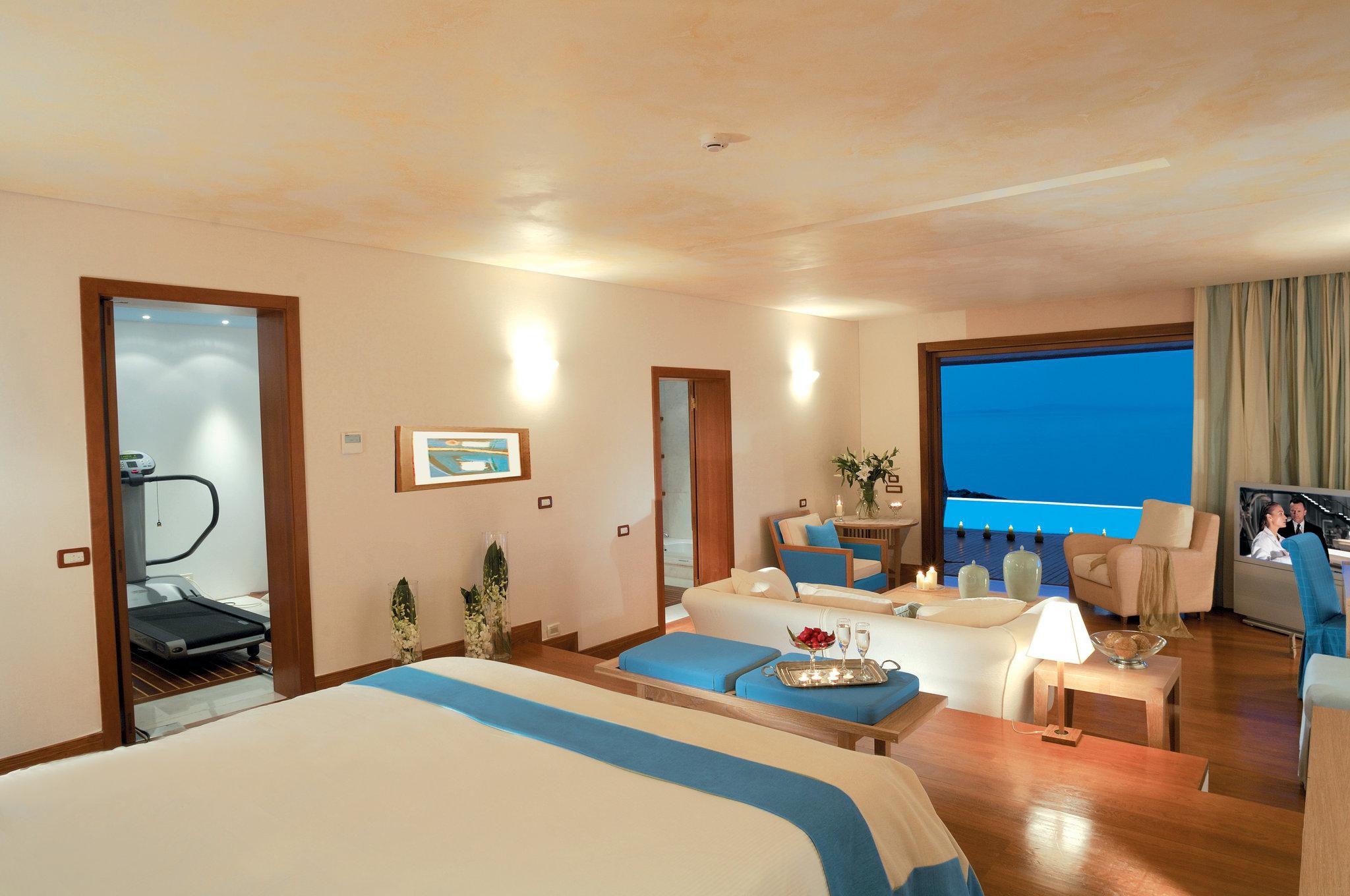 Grand Resort Lagonissi