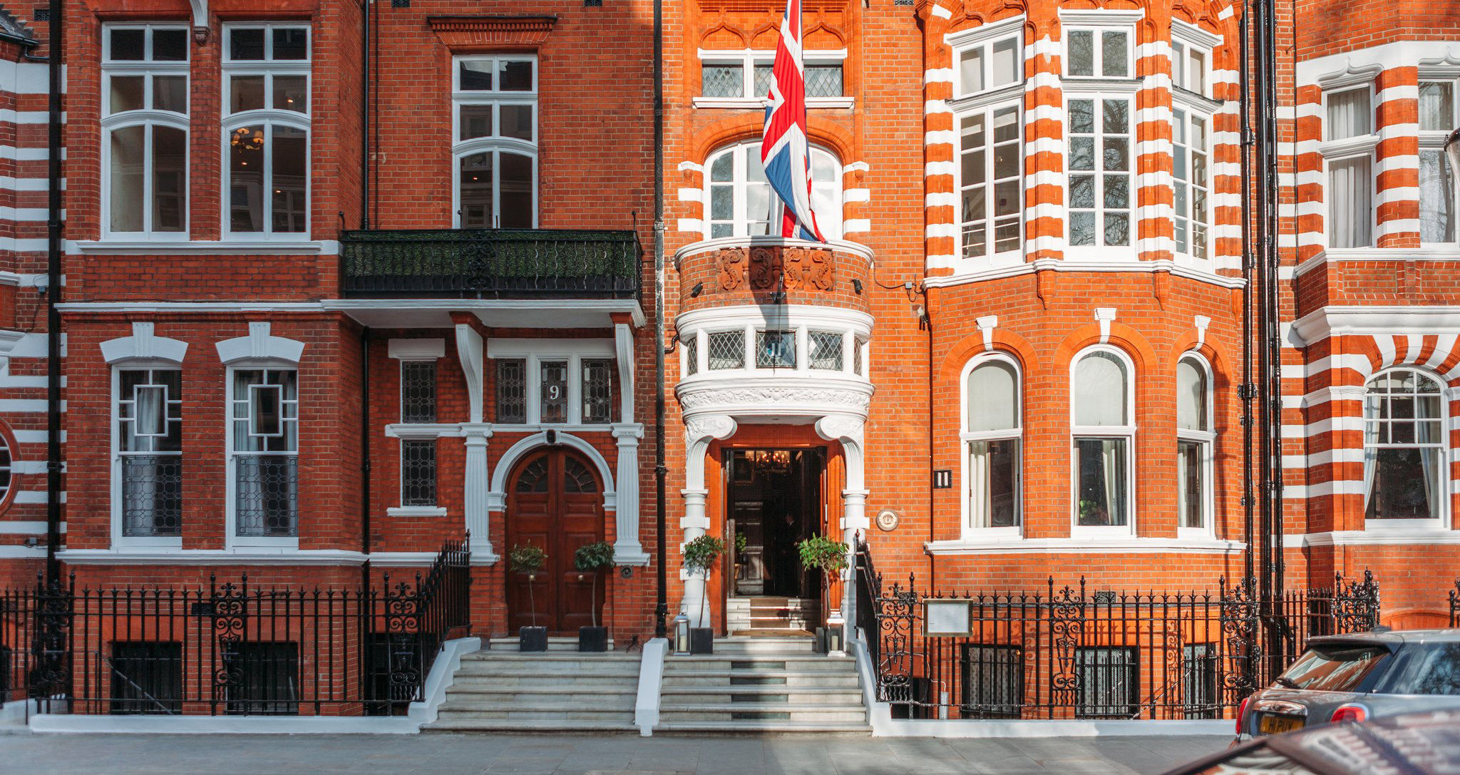 11 Cadogan Gardens in London, England