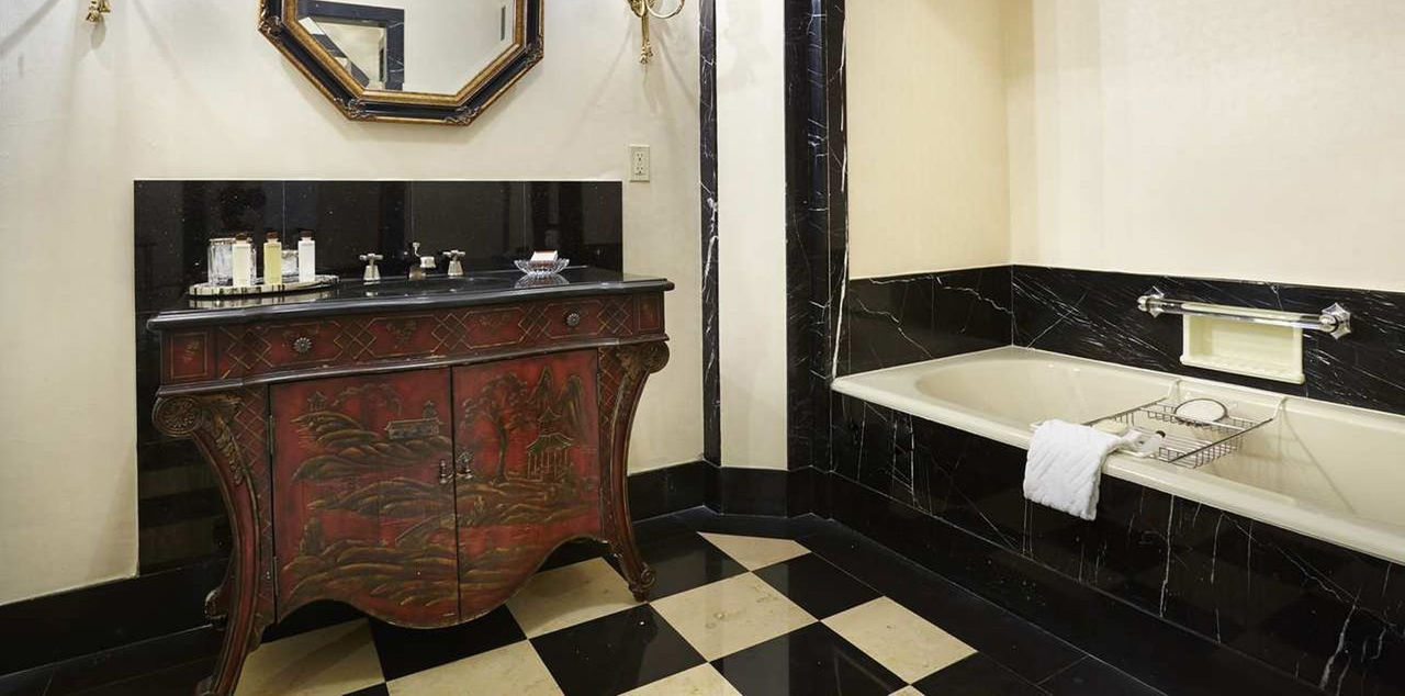 The Towers of the Waldorf Astoria