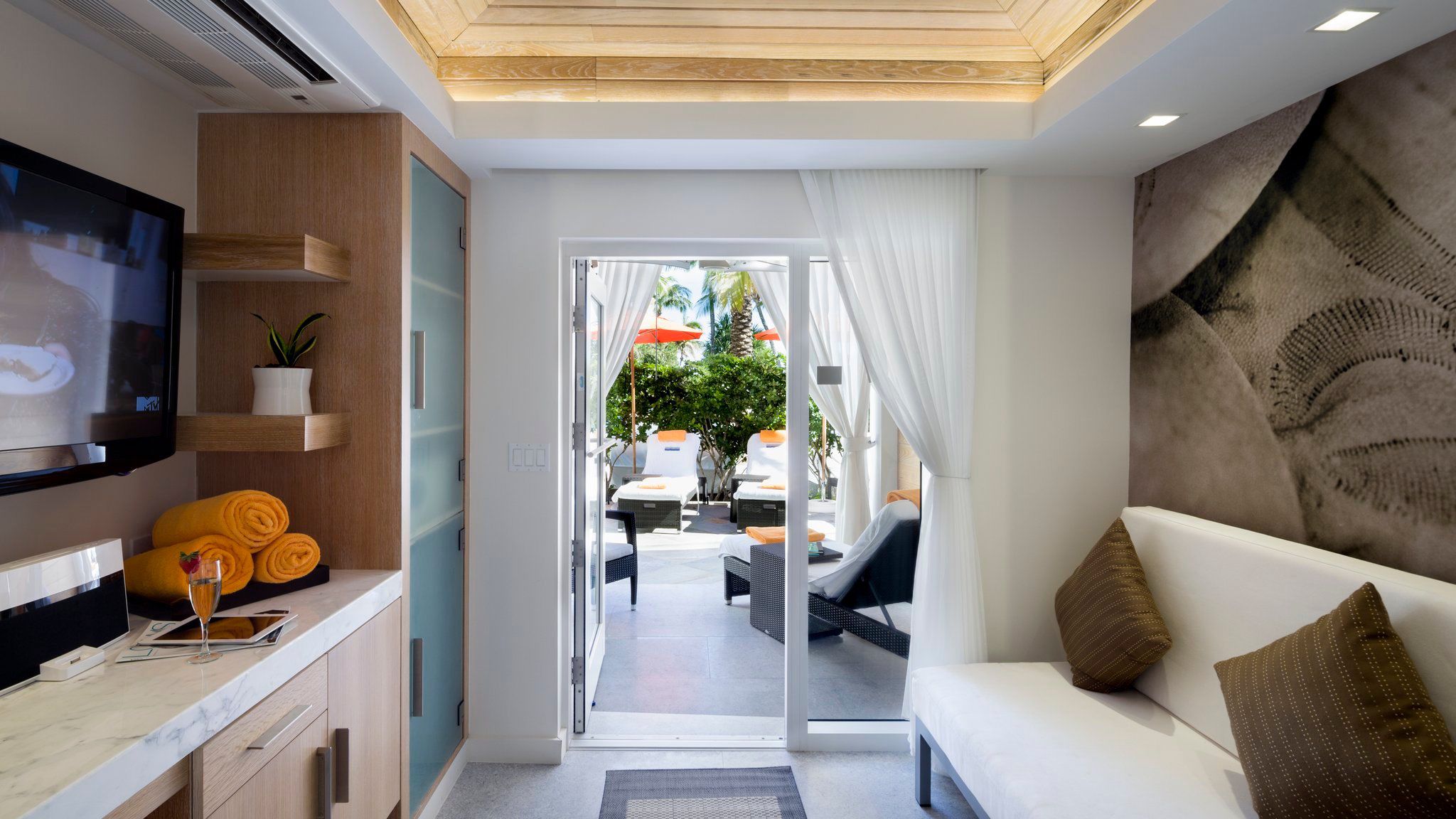 Loews Miami Beach Hotel