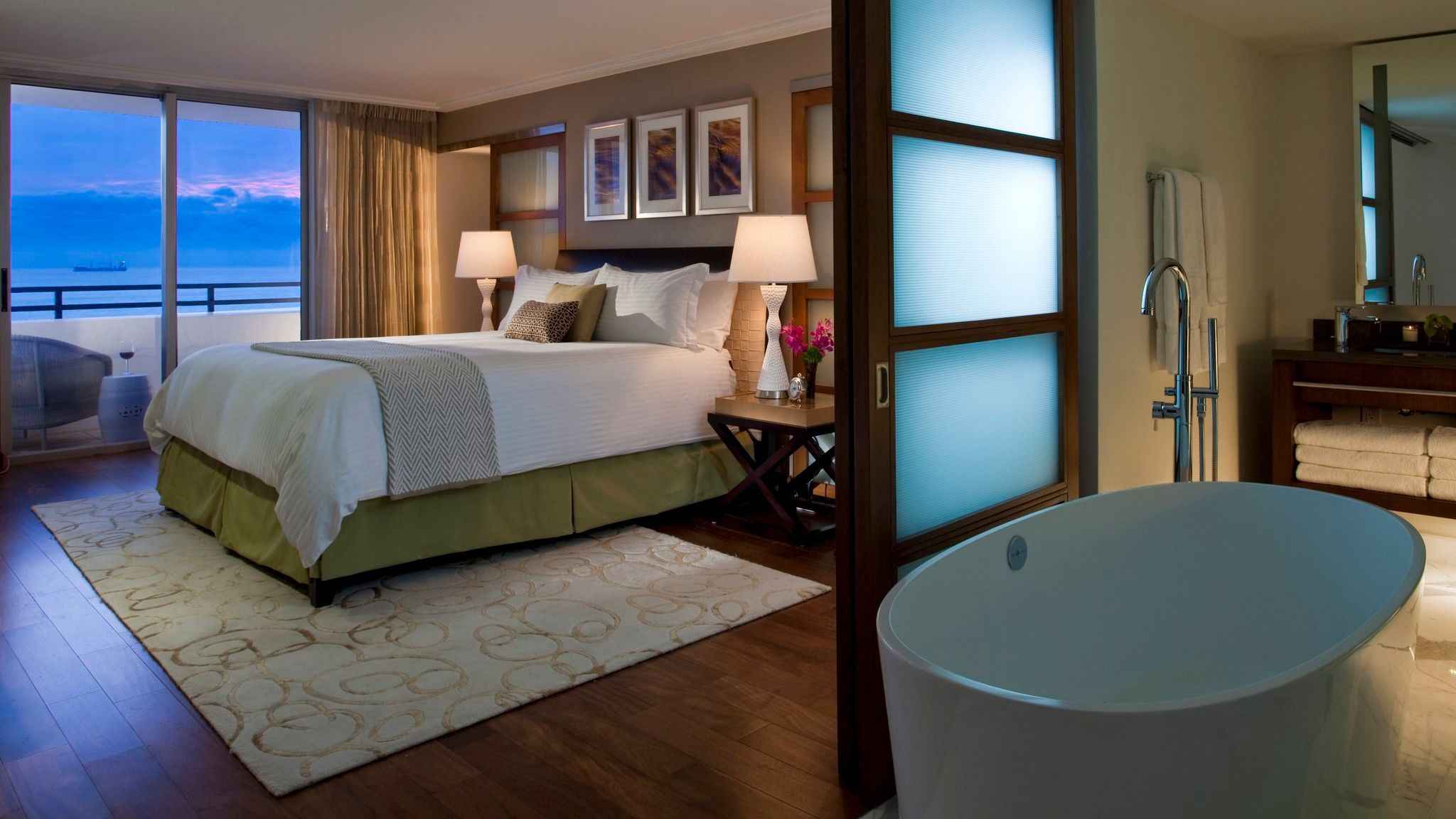 Loews Miami Beach Hotel