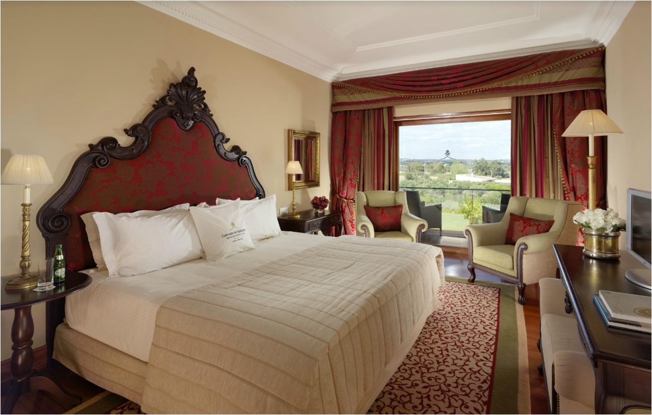 Convento do Espinheiro Hotel & Spa