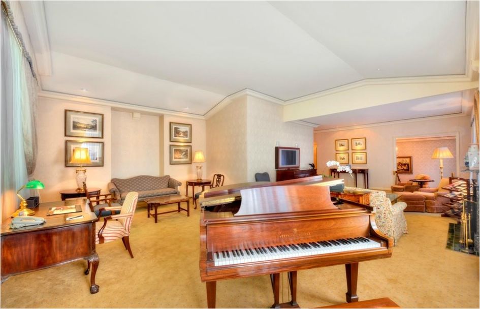 Sir Stamford at Circular Quay