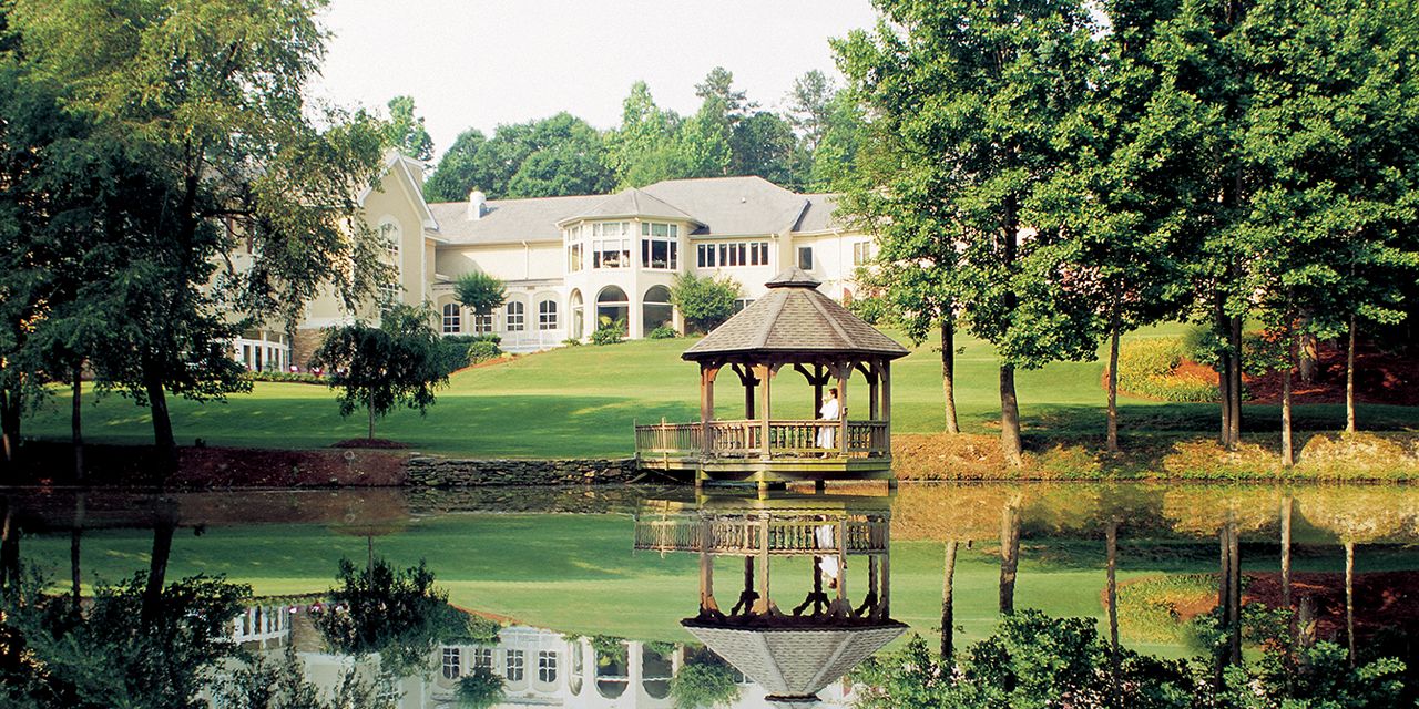 Chateau Elan Winery & Resort