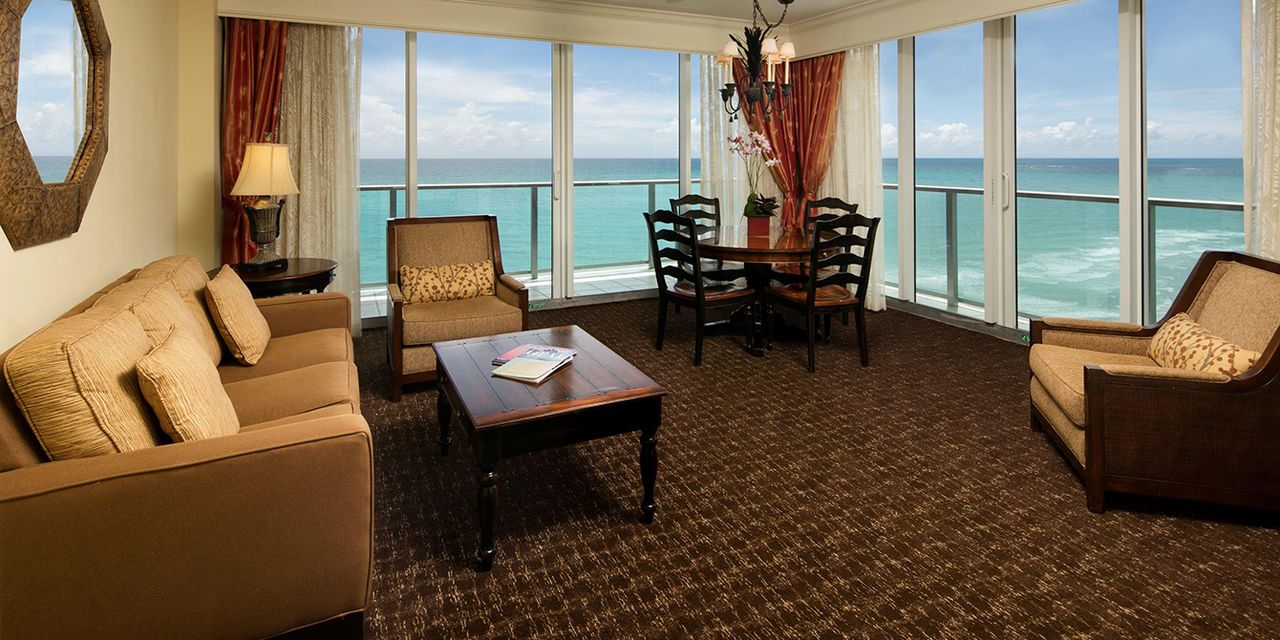 Jupiter Beach Resort & Spa