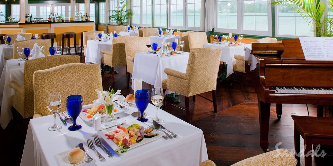 Sandals Halcyon Beach