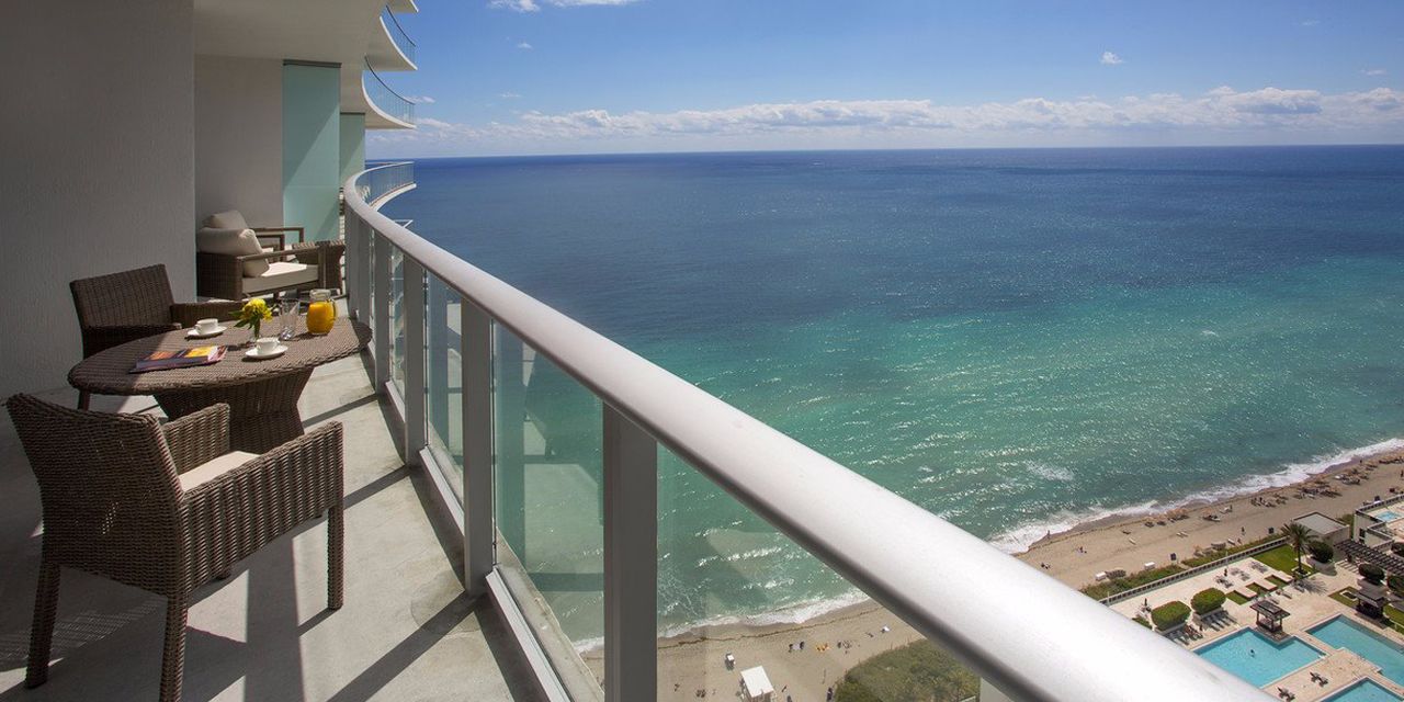 Hyde Resort & Residences