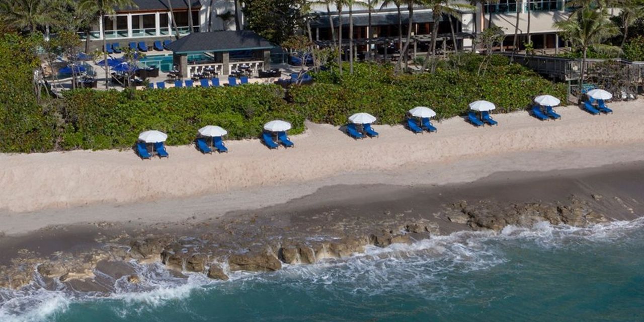 Jupiter Beach Resort & Spa