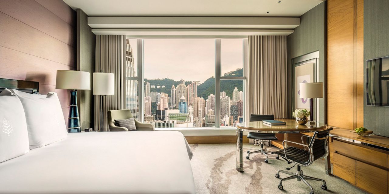 Four Seasons Hotel Hong Kong