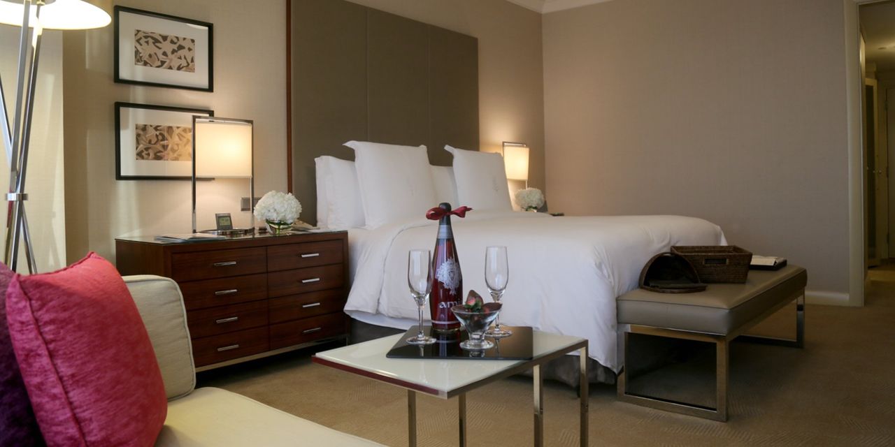 Four Seasons Hotel Riyadh at Kingdom Centre