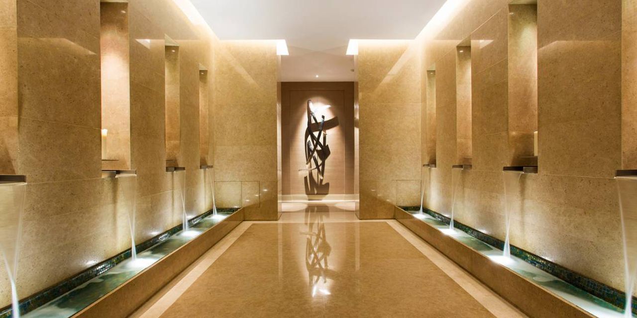 Four Seasons Hotel Riyadh at Kingdom Centre