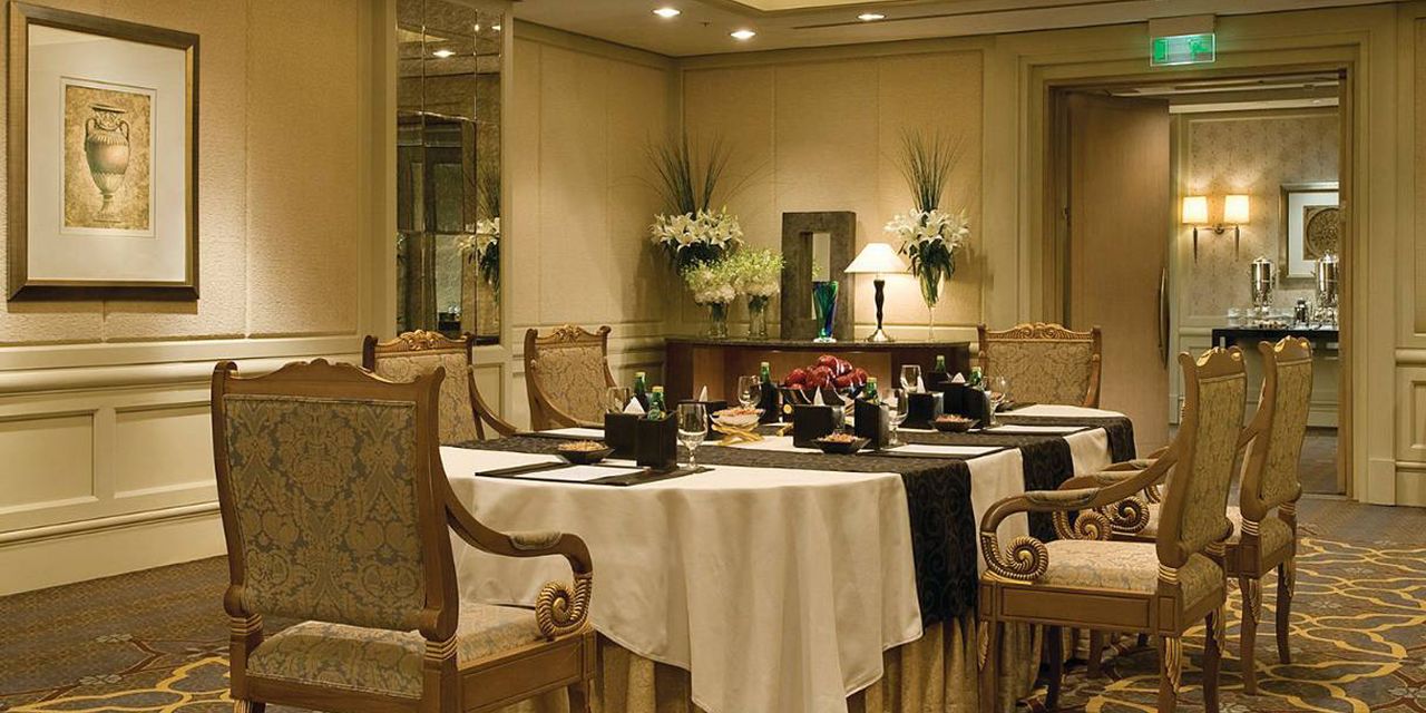 Four Seasons Hotel Riyadh at Kingdom Centre