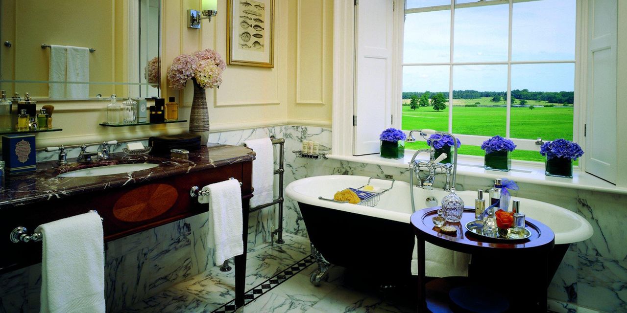 Four Seasons Hotel Hampshire, England