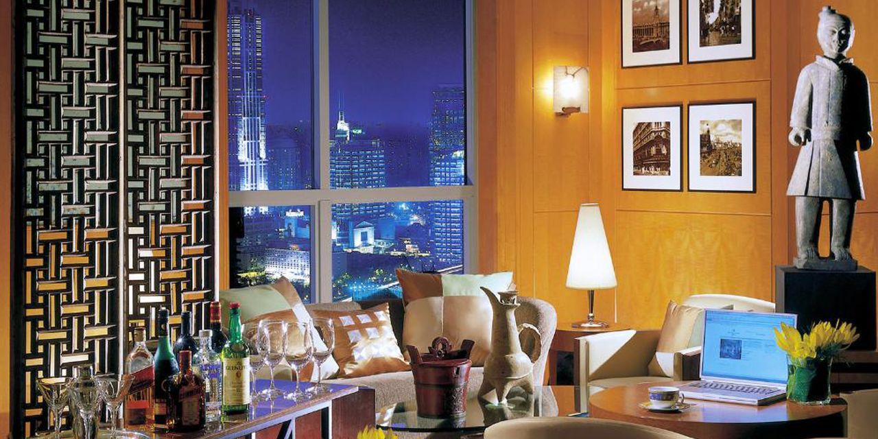 Four Seasons Hotel Shanghai