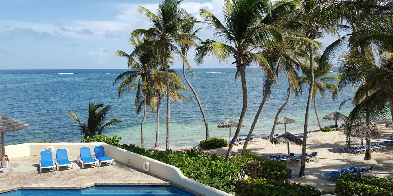 St. James's Club & Villas